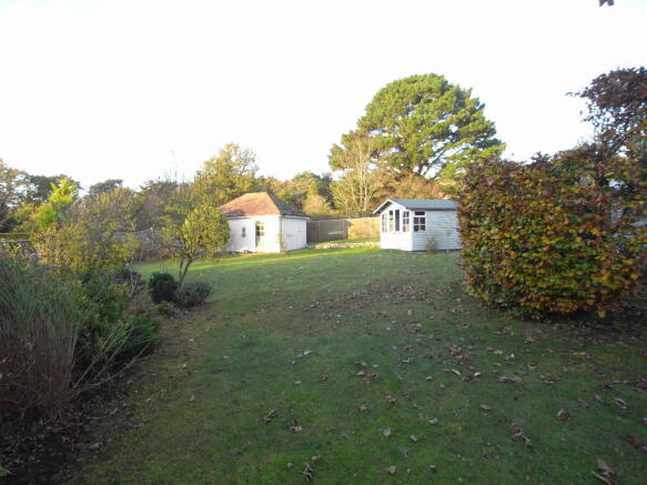 garden view & garage