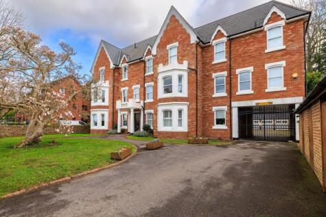 North Parade, Horsham, RH12