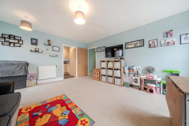 1404939-5-697b295...