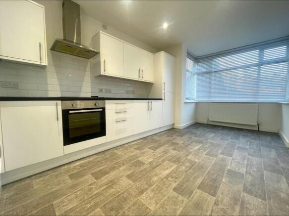 2 bedroom flat in Riverdale house, SE13