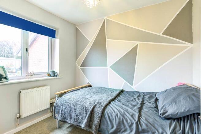 BEDROOM 2