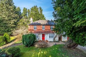 Hunters Lodge, Godstone Road, Oxted RH8 9JT