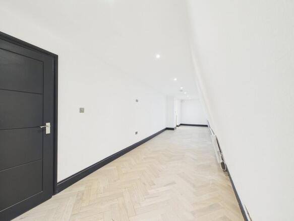 CAM04693G0-PR0091...