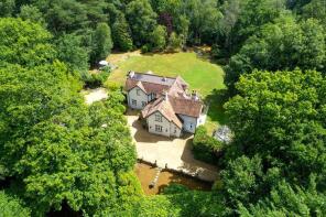 Upper Lodge, Switchback Lane, Rowledge, Farnham GU10 4DS