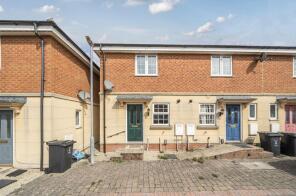 18, Old School Court, Park North, Swindon SN3 2PQ