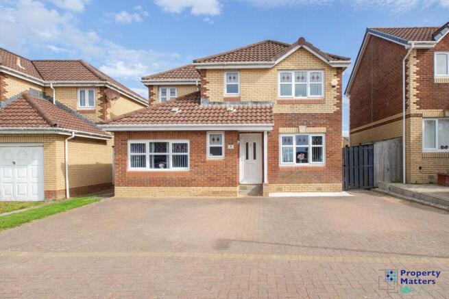 5 Bedroom Detached Villa