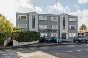 1, 970 Castle Court, Castle Lane East, Bournemouth BH7 6SP