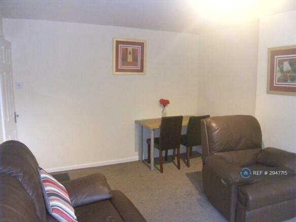 Lounge 2