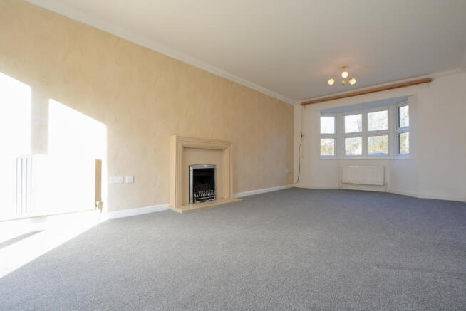 Badcock Way - Lounge