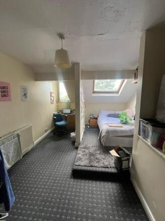 8 bed Terraced to rent Image 10