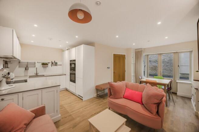 Loveday Mews, Cirencester, GL7 photo 3