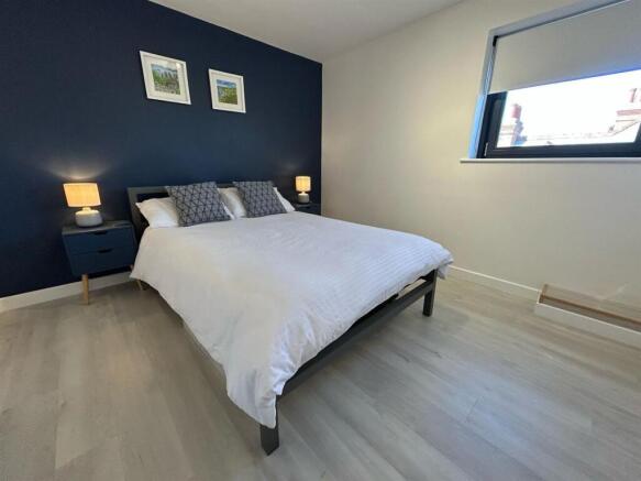 2 bed Apartment for sale Image 8