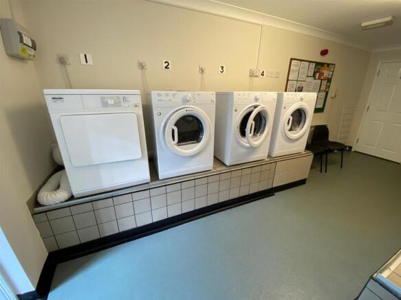 Laundry rm.jpg