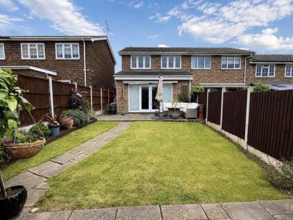 Furness Close, Chadwell St Mary