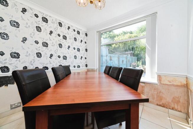 2 bed Semi-Detached for sale Image 7