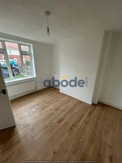 3 bed Terraced to rent Image 4