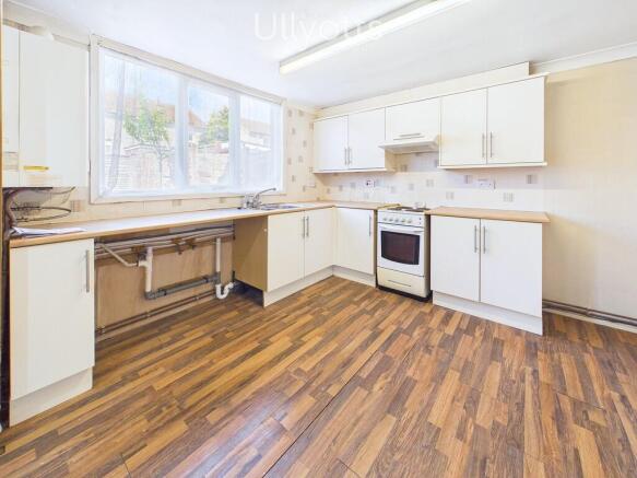 3 bed Terraced for sale Image 7
