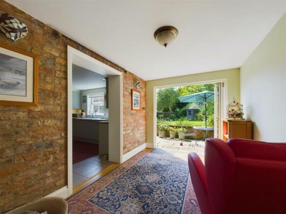 SITTING ROOM