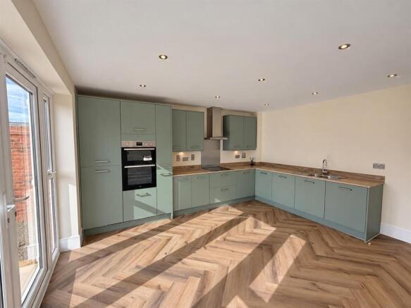 KITCHEN.jpeg