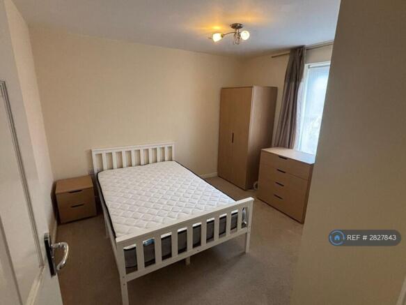 Double Bedroom With Ensuite Bathroom