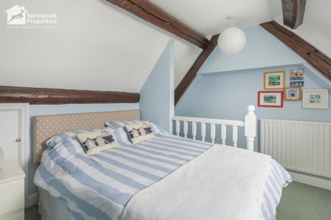 2 bed Terraced for sale Image 8