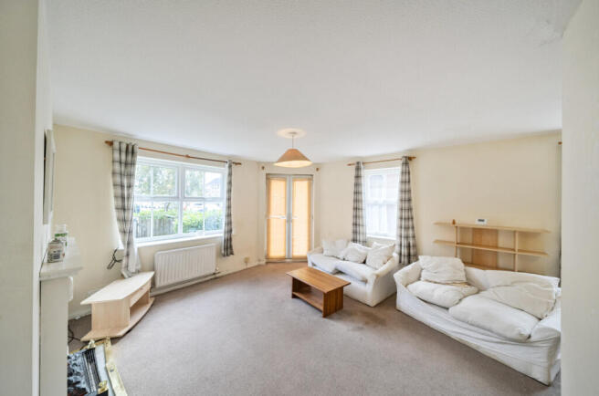 1362904-8-68de886...