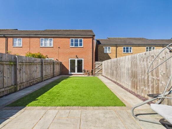 2 bed Semi-Detached for sale Image 12
