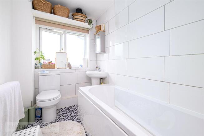 2 bed Terraced for sale Image 9