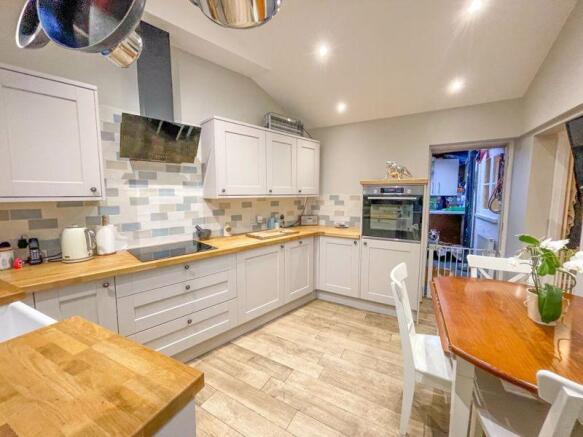 Kitchen/Dining Room