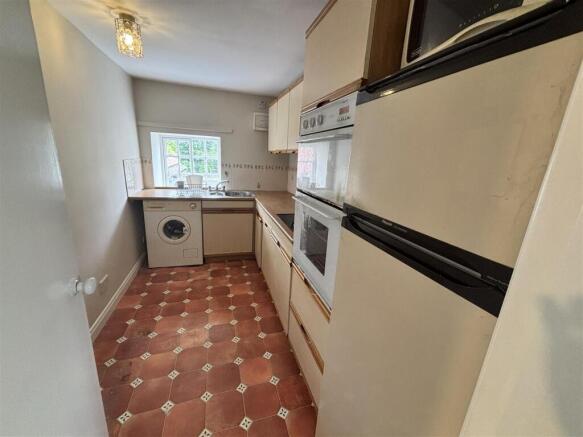 1 bed Apartment to rent Image 7