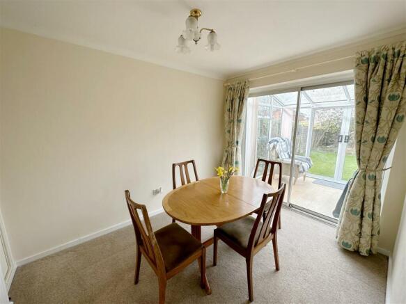 Dining Room.JPG