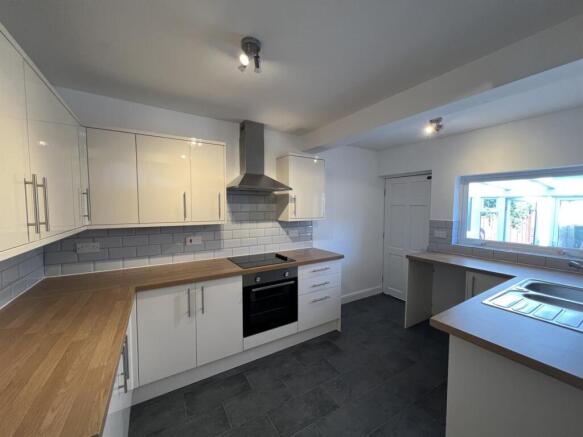 27 Charles Street kitchen1.jpg