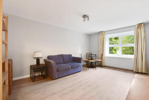 25, Weavers Way, London NW1 0XF