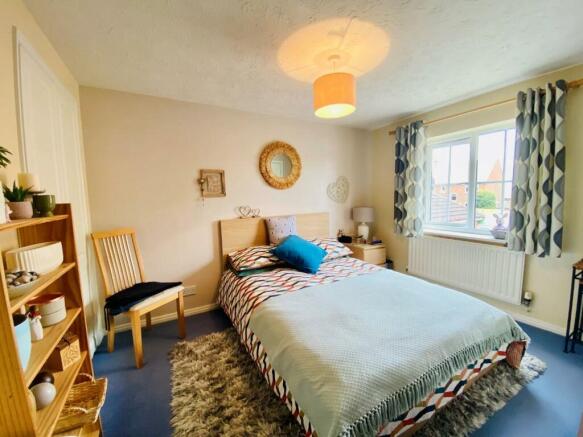 Bedroom 1.jpg