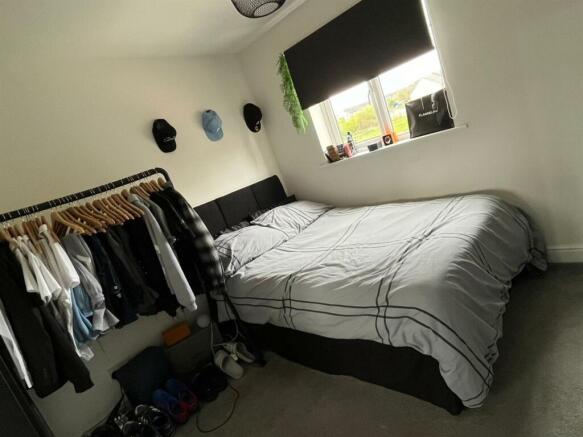 BEDROOM 2 WITH FURNITURE
