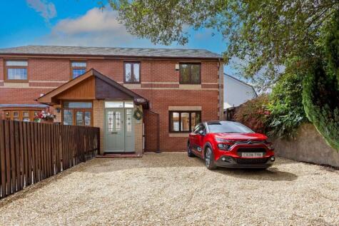 Myfanwy, Ashgrove Terrace, Nelson, Treharris