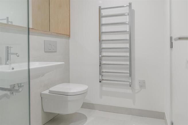 3 bed Town House to rent Image 7