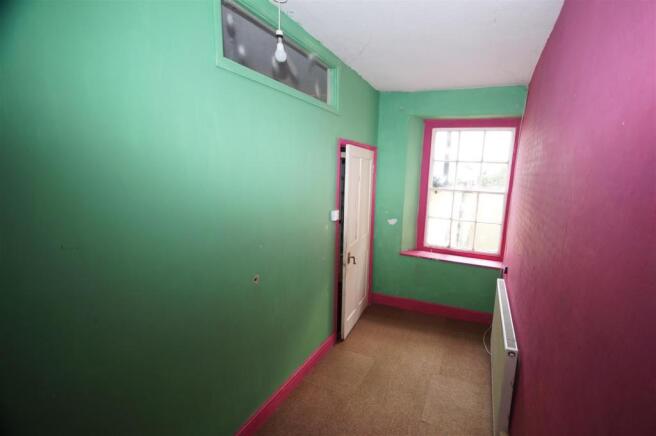 Bed 4.JPG