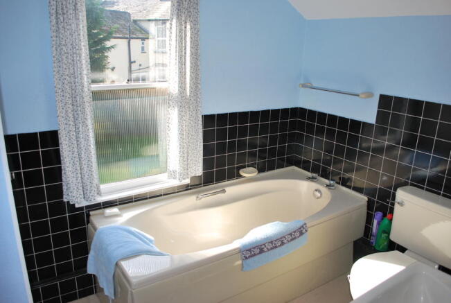 Photo 10
