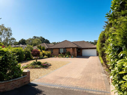 Woolsbridge Road, Ashley Heath, BH24 2LZ