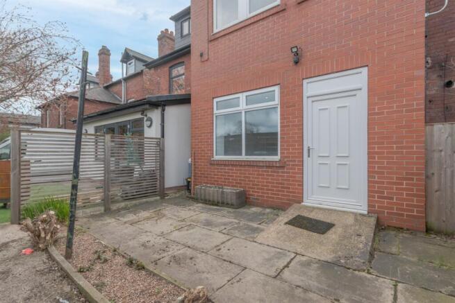 House for sale Image 11