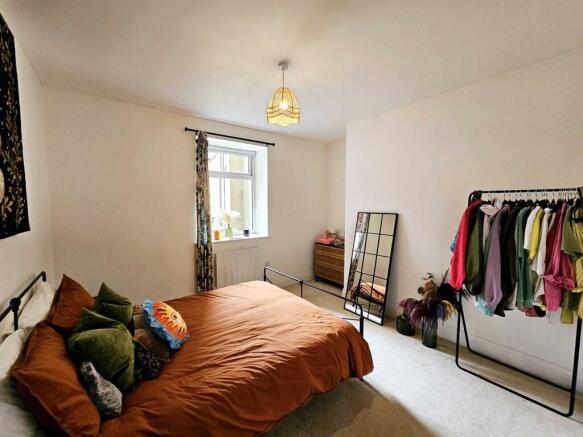 1 bed Flat for sale Image 9