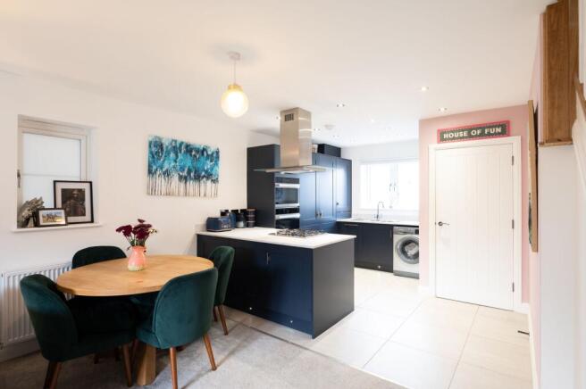 OPEN PLAN KITCHEN DINER AND LIVING ROOM