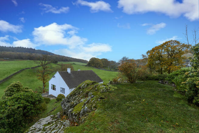 Grassy 'knoll'