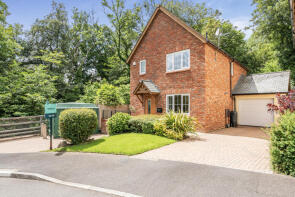 11, Aubyns Wood Avenue, Tiverton EX16 5DE