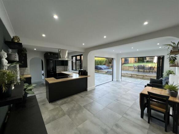 Kitchen.jpg