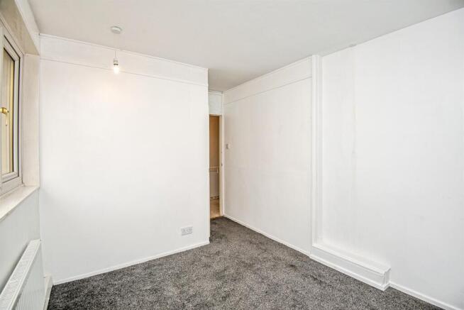 3 bed Semi-Detached for sale Image 12