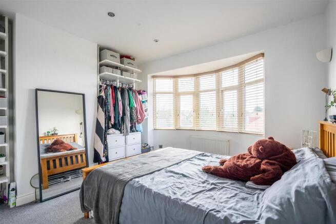 3 bed Semi-Detached to rent Image 8