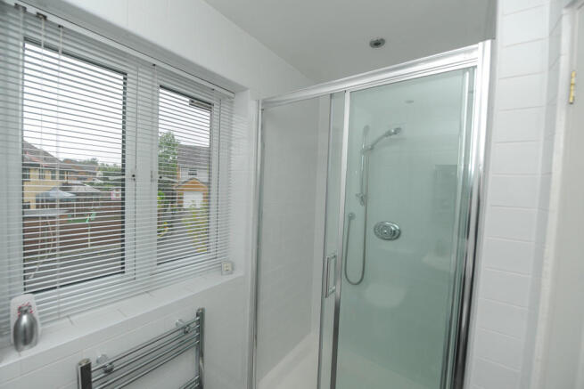 En-suite Bed1