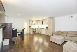 Flat 21, 30 Admirals Court, Horselydown Lane, London SE1 2LJ